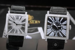 Xướng tên 2 đồng hồ Franck Muller mặt vuông ĐẲNG CẤP NHẤT