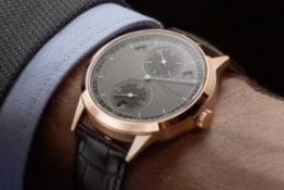 Bạn biết những gì về đồng hồ Patek Philippe 5235R?