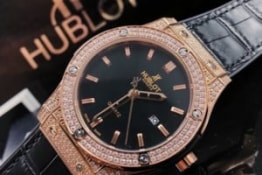 Thay dây da – phụ kiện đồng hồ Hublot chính hãng