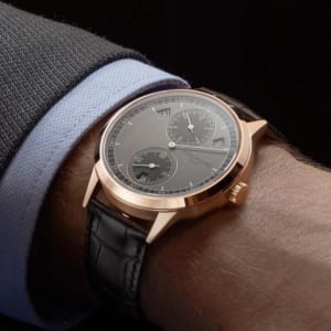 Bạn biết những gì về đồng hồ Patek Philippe 5235R?