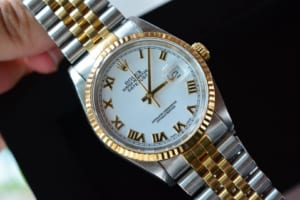 Đồng hồ Rolex Oyster Perpetual Datejust 36 bao nhiêu tiền?