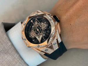 Review đồng hồ Hublot Big Bang Sang Bleu King Gold 39mm